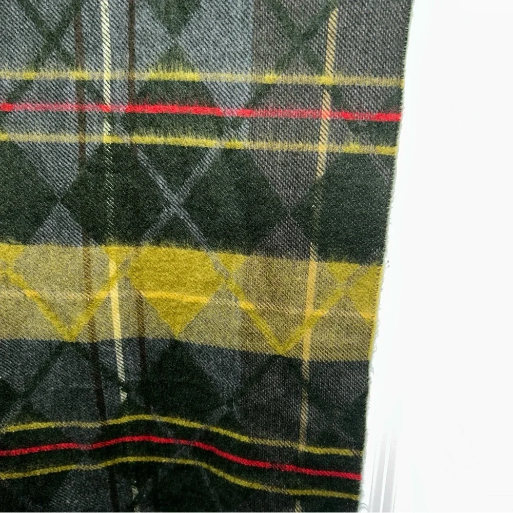 Geoffrey Beene Cashme 100% Acrylic Scarf Plaid 57’